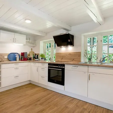 Semesterbostad Reetkate *