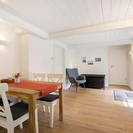 Reetkate Holiday home Breklum
